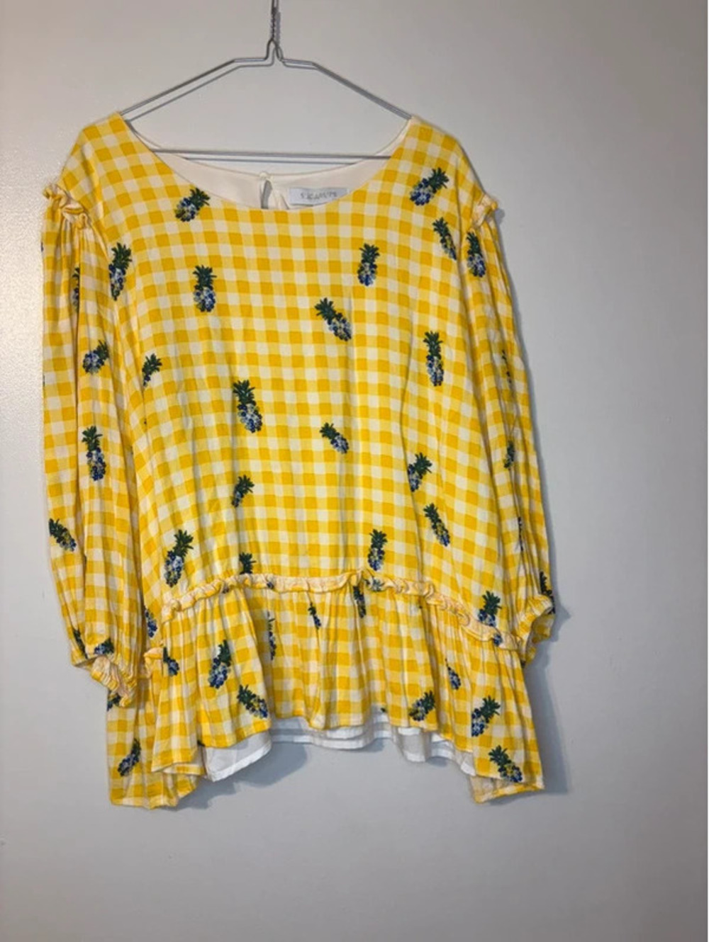 Yellow top with pineapples